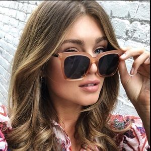 DIFF Eyewear Bella Sunglasses